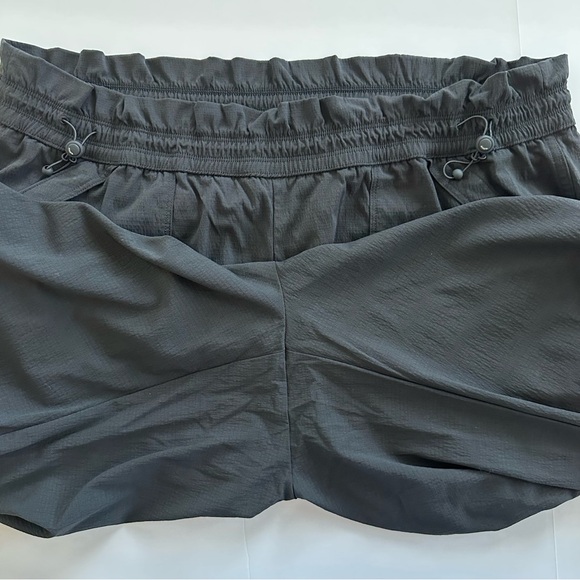 Athleta Trekkie High Rise Parachute Pant in Black | XL | EUC - Picture 10 of 16